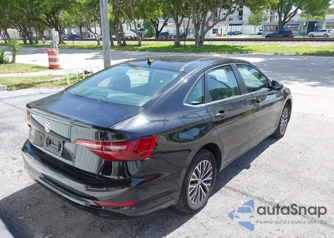 2021 Volkswagen Jetta 1.4T R-Line/1.4T S/1.4T Se from USA, damaged, VIN 3VWC57BU7MM047100